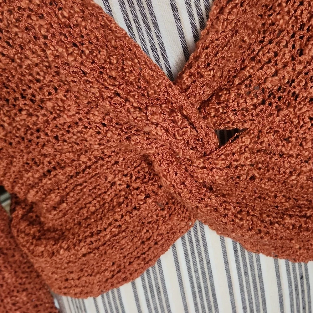 Love Tree Lose Weaved Criss Cross Open Back Sweater Top - Picture 5 of 6